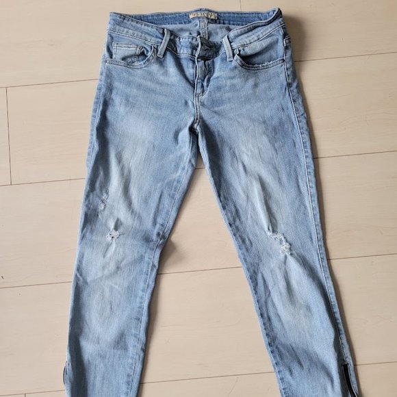 Guess Capris - Picture 1 of 4